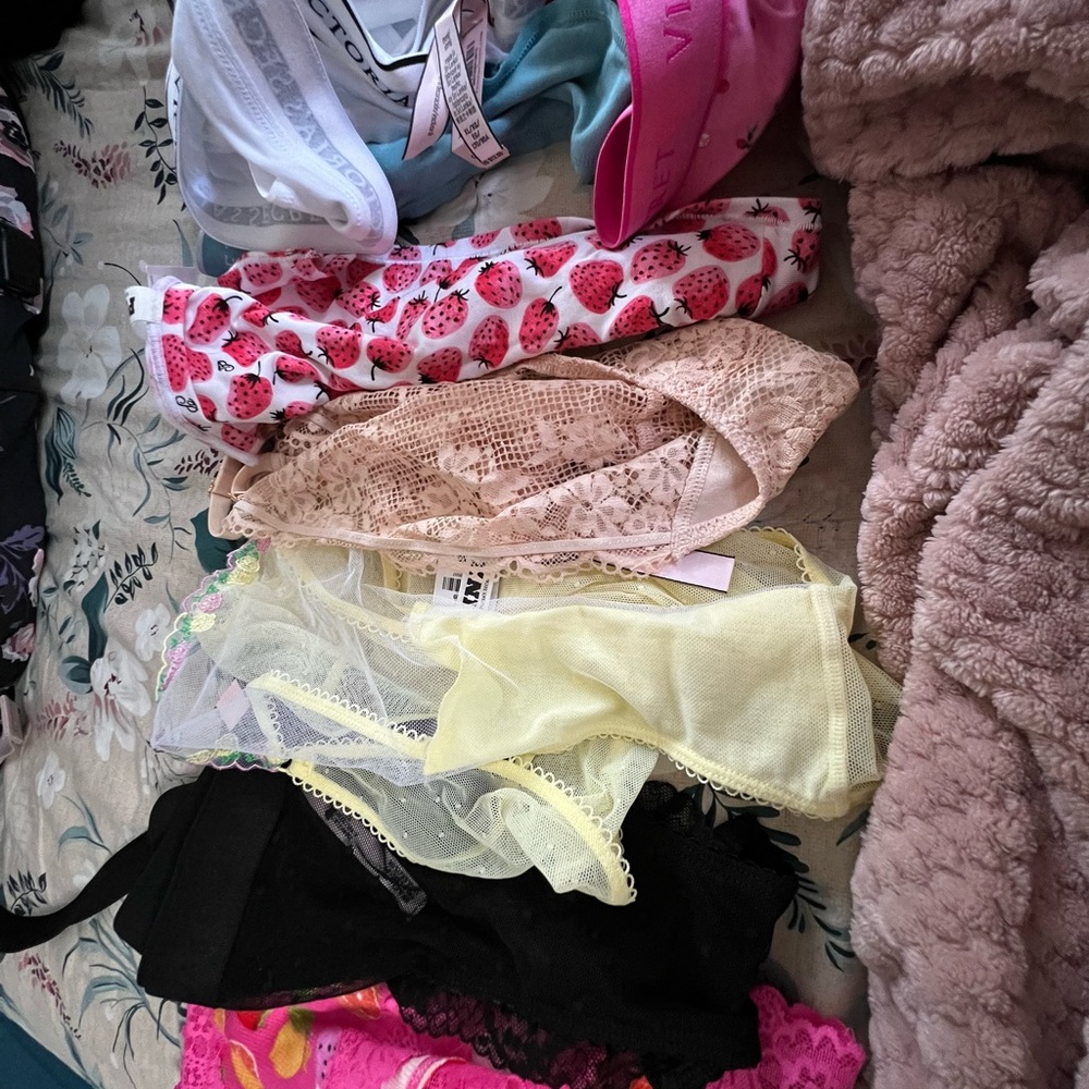 Victoria's Secret Lace Panties in Beige and Yellow